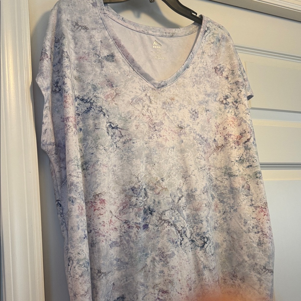 RBX Women's Pastel Marble V-Neck Tee